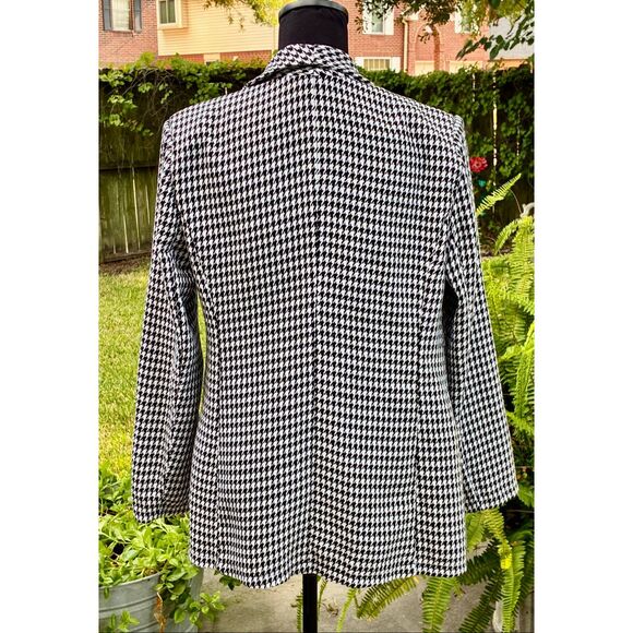 Woman’s SHEIN SZ M Houndstooth Pattern Open-Faced Long Sleeve Blazer - Picture 7 of 8